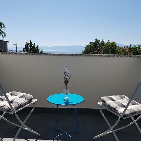 Apartment Doris Kostrena Bagian luar foto